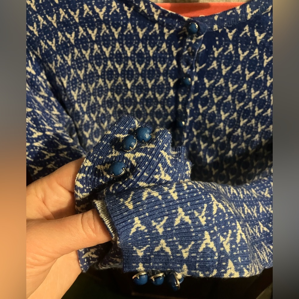 Blue/White Pattern Buttoned Women’s M Cardigan Ra… - image 3
